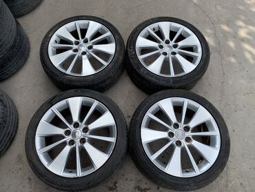 диск краун: Дөңгөлөктөр монтажда 225 / 45 / R 18, Жай, Колдонулган, Комплект, Жеңил унаалар, Куйма, тешиктери - 5