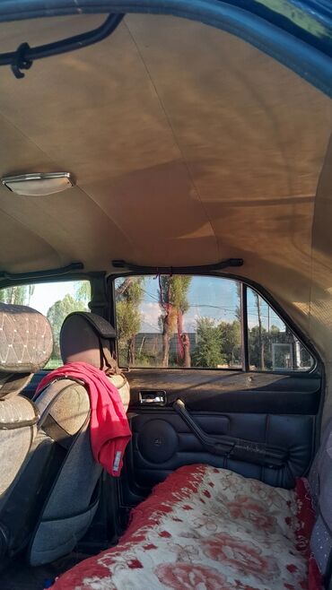 ГАЗ: ГАЗ 31029 Volga: 1994 г., 2.4 л, Механика, Бензин, Седан — 6