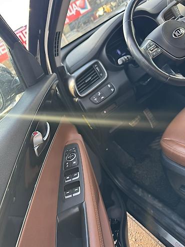 Kia: Kia Sorento: 2019 г., 2 л, Автомат, Дизель, Кроссовер — 6