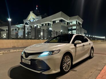 машины таёта: Toyota Camry: 2018 г., 2.5 л, Автомат, Бензин, Седан