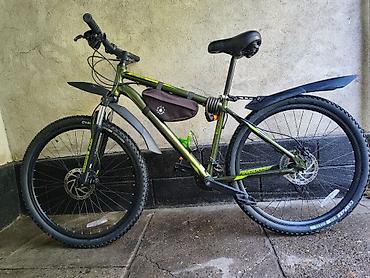 Горный велосипед Mongoose Montana Вилка:	SR Suntour XCE-28, 80мм ход