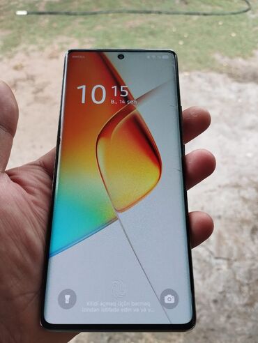 Мобильные телефоны: Infinix Note 40 Pro, 256 ГБ, цвет - Зеленый, Беспроводная зарядка