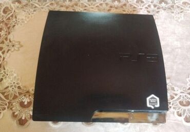 video kart: Ps3 500 yaddas 4pult verirem icinde proqramida var oyunlari evde yaza