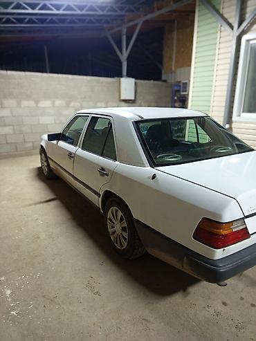 Mercedes-Benz: Mercedes-Benz W124: 1987 г., 2 л, Механика, Бензин, Седан — 3