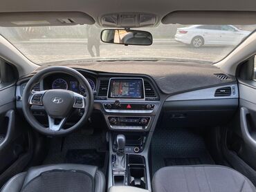 Hyundai: Hyundai Sonata: 2019 г., 2 л, Автомат, Газ, Седан — 3