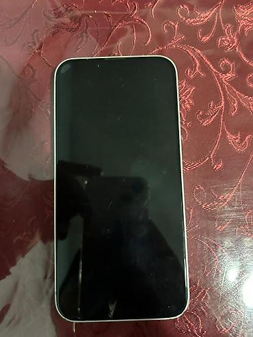 Apple iPhone: IPhone 13, Ağ, Simsiz şarj — 1