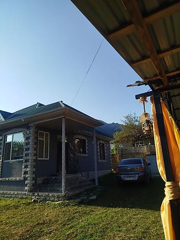 hokmelide heyet evi: QƏBƏLƏNİN Vəndam kəndində yerləşən Dağ mənzərəsi olan həyət evi — 3