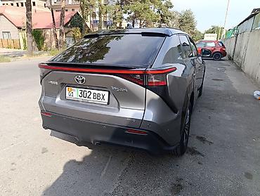 bz4: Toyota bZ4X: 2022 г., 0.1 л, Автомат, Электромобиль, Кроссовер — 4