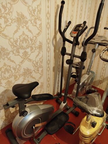 Əlcəklər: Elliptik velotrenajor və velosiped tipli fitness aparatları dəsti -