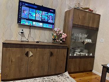 kamotlar mebel: Yemək otağı üçün vitrin və komod dəsti - Material: ağac teksturalı — 1