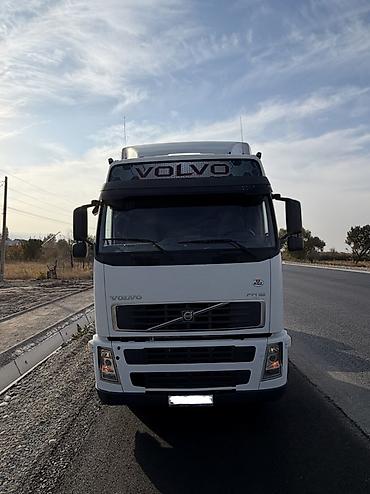 фура вольво: Тягач, Volvo, 2002 г., Без прицепа — 1