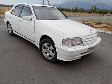 mercedes şarlotta: Mercedes-Benz C 180: 1.8 l | 1994 il Sedan