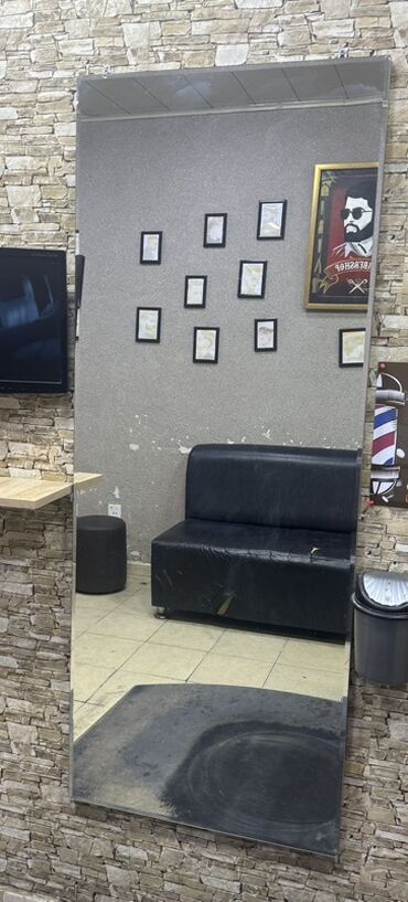 Digər mebel: Berber avadanliqlari yeni baslayanlar ucun ygundur her biri 350 azn