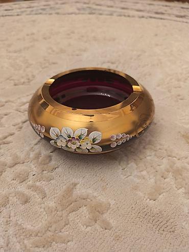 dekor evler: Bəzəkli şüşə külqabı - Material: qalın, iç hissəsi bənövşəyi-bordo — 1