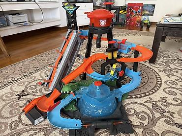 hot: Игровой набор Hot Wheels City Gator Car Wash (автомойка с аллигатором) — 1