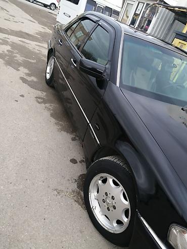mersedes g 63: Mercedes-Benz C-Class: 2.2 l | 1999 il Sedan — 4