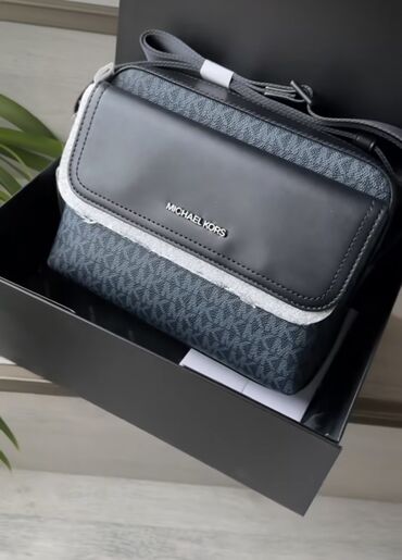кольца бижутерия: Классическая сумка, Michael Kors, США, Материал: Экокожа, Мужские, Новый