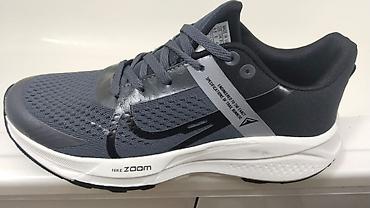nike zoom fly: Кроссовок для бега/фитнеса, серо‑чёрный, низкий профиль. Основные — 1