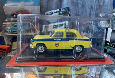 sapaşqi modelleri: Коллекционная модель Moskvich 407 Police yellow blue 1962 Legendary