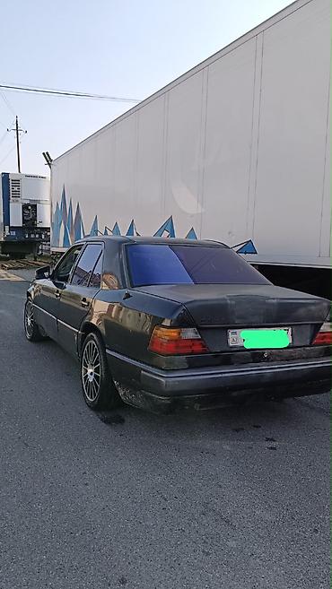 mersedes c 230: Mercedes-Benz 230: 2.3 l | 1985 il Sedan — 3