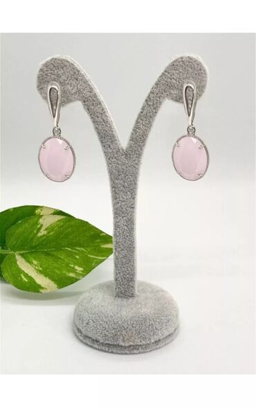 серьги с камнем: Серьги бижутерия с крупным камнем (розового цвета, бижутерный сплав
