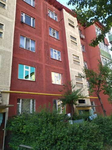 5 микрорайон квартира: 3 комнаты, 62 м², 105 серия, 2 этаж, Косметический ремонт