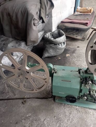 Антиквариат: Лампочка.сатылат .ош шаары. чалгала. ноль бешжуз елубеш ноль ноль — 9