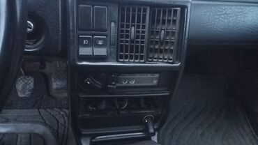 Audi: Audi 100: 1987 г., Механика, Бензин, Седан — 6