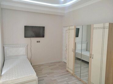 Uzunmüddətli kirayə mənzillər: Nərimanov, Asan xidmətin yanı 17.12 mərtəbə, 90 kv, 2 otaq tam — 10