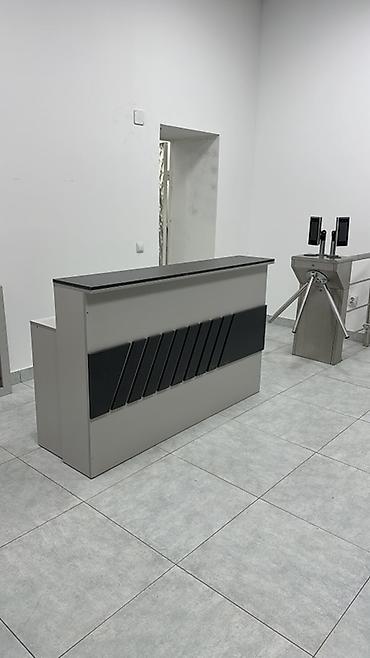 офисный набор на стол: Корпусная мебель под заказ для офиса и коммерческих помещений - — 2