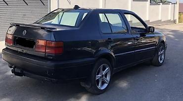 Volkswagen: Volkswagen Vento: 1992 г., 1.8 л, Механика, Бензин, Седан — 4