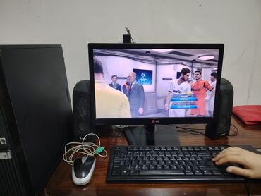 Masaüstü kompüterlər və iş stansiyaları: Salam tam islekdi elave neyi var verlecek telfonla barter olnur — 5