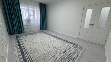 продаю 1 ком квартиру в бишкеке: 1 комната, 36 м², 105 серия, 8 этаж, Евроремонт