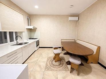 Долгосрочная аренда домов: 240 м², 6 комнат и более, Ак-Орго ж/м — 27