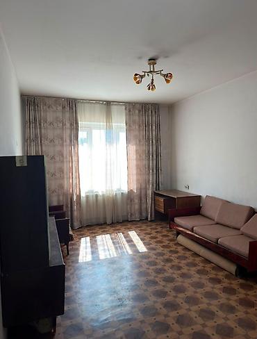105: 1 комната, 38 м², Киргизия 1 105 серия, 2 этаж, Старый ремонт — 1