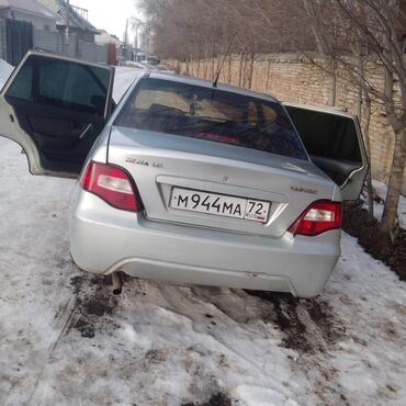 авто нехсия: Daewoo Nexia: 2008 г., 1.6 л, Механика, Бензин, Седан