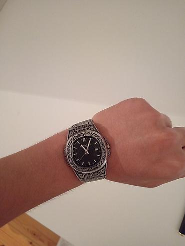 apple watch 1: Əl işi oymalı kişi qol saatı - Korpus və bilərzik: tam metal — 2