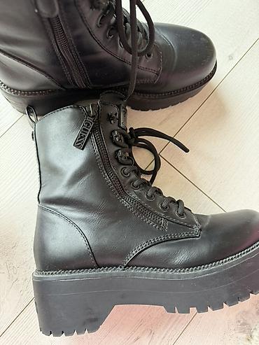 planika ugg cizme: GUESS ženske čizme – crne kožne borosanke sa platformom -Velicina: 37 — 3