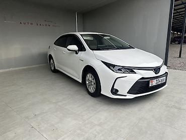 тойота аква гибрид: Toyota Corolla: 2021 г., 1.8 л, Гибрид, Седан — 3
