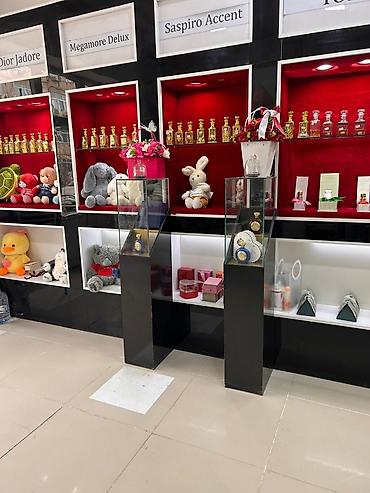 Soyuducu avadanlığı: Vitrin olcu 8m satilir 600azn 5778 lokbatan Gunel1 — 1