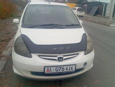 срочно продаю фит: Honda Fit: 2003 г., 1.3 л, Вариатор, Бензин, Хэтчбэк