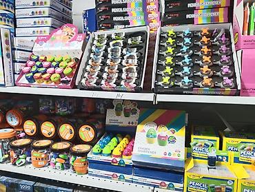 Канцтовары: Набор точилок для карандашей в пластиковых банках. - Форматы — 21