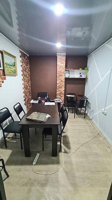 Продажа помещений свободного назначения: Продается помещение в золотом квадрате. НА ПЕРВОЙ линии по улице — 16