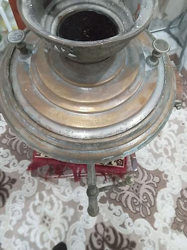 Самовары: Məhsul: Köhnə tip kömür işləyən samovar Təsvir: - Material: Latun - — 2
