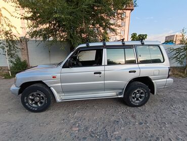 Mitsubishi: Mitsubishi Pajero: 2002 г., 2.5 л, Механика, Дизель, Внедорожник