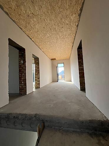 Продажа коттеджей и домов: •ID05 Продается Дом с участком •Район: Алтын Ордо •Тип дома: Дом — 8