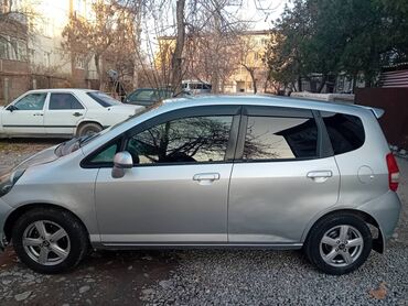 Honda: Honda Fit: 2003 г., 1.5 л, Автомат, Бензин, Хэтчбэк — 3