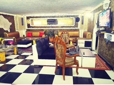 Restoran, kafelər: Bayılda obyekt zirzəmi obyekt kafe, icarəyə verilir.Su işıq daimidir — 1