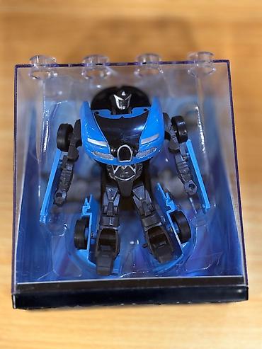 Transformasiya olunan mini robot maşın fiqurları – 4 fərqli rəngdə