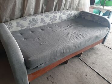 широкие диваны бу: Прямой диван, цвет - Серый, Б/у